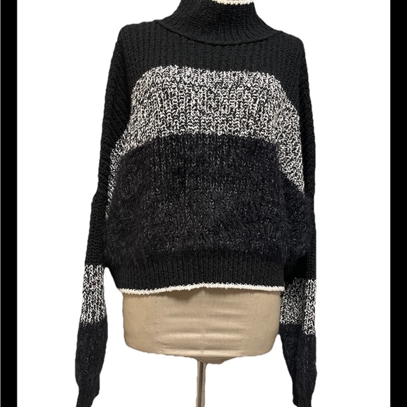 Free people XL top sweater black and white turtleneck - Picture 7 of 13